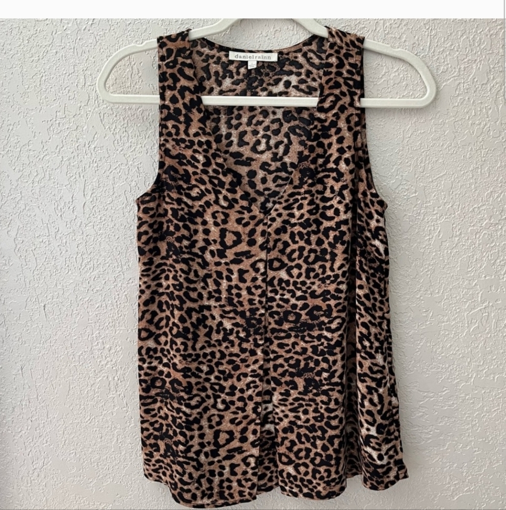 Daniel Rainn Leopaed Print  Sleeveless Tank Top Size Small